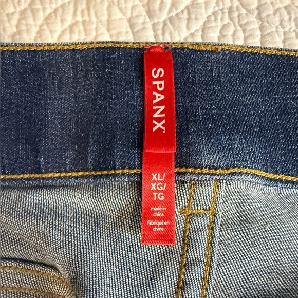SPANX Blue Denim with Red Label - Picture 11 of 15